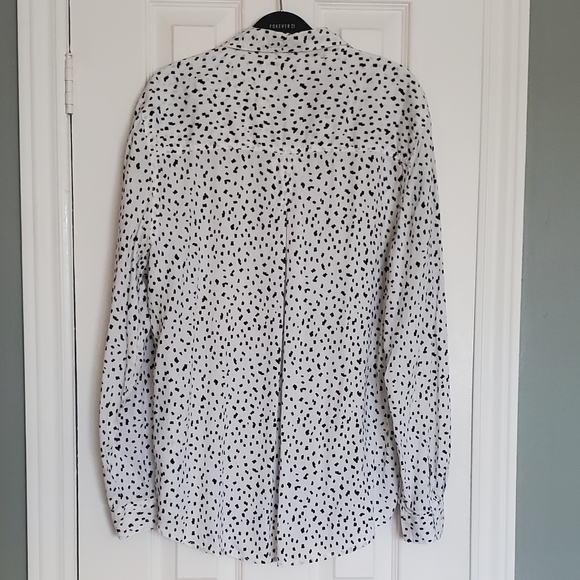 Forever 21 Button Up - Picture 2 of 3
